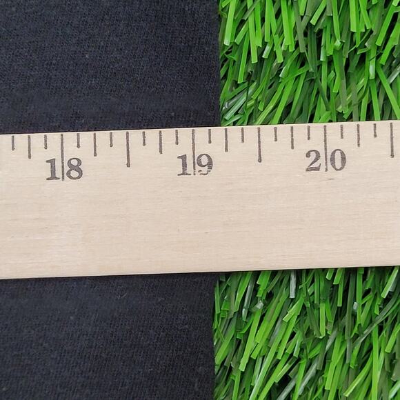 2PAC Tupac-Shakur Shirt Womens Medium 19x25 Black Hip-Hop - Picture 4 of 13